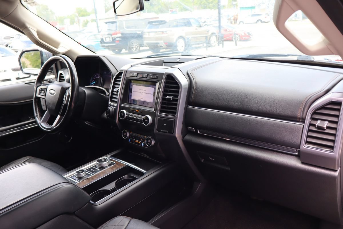 Used 2019 Ford Expedition Platinum AWD/4WD image 17