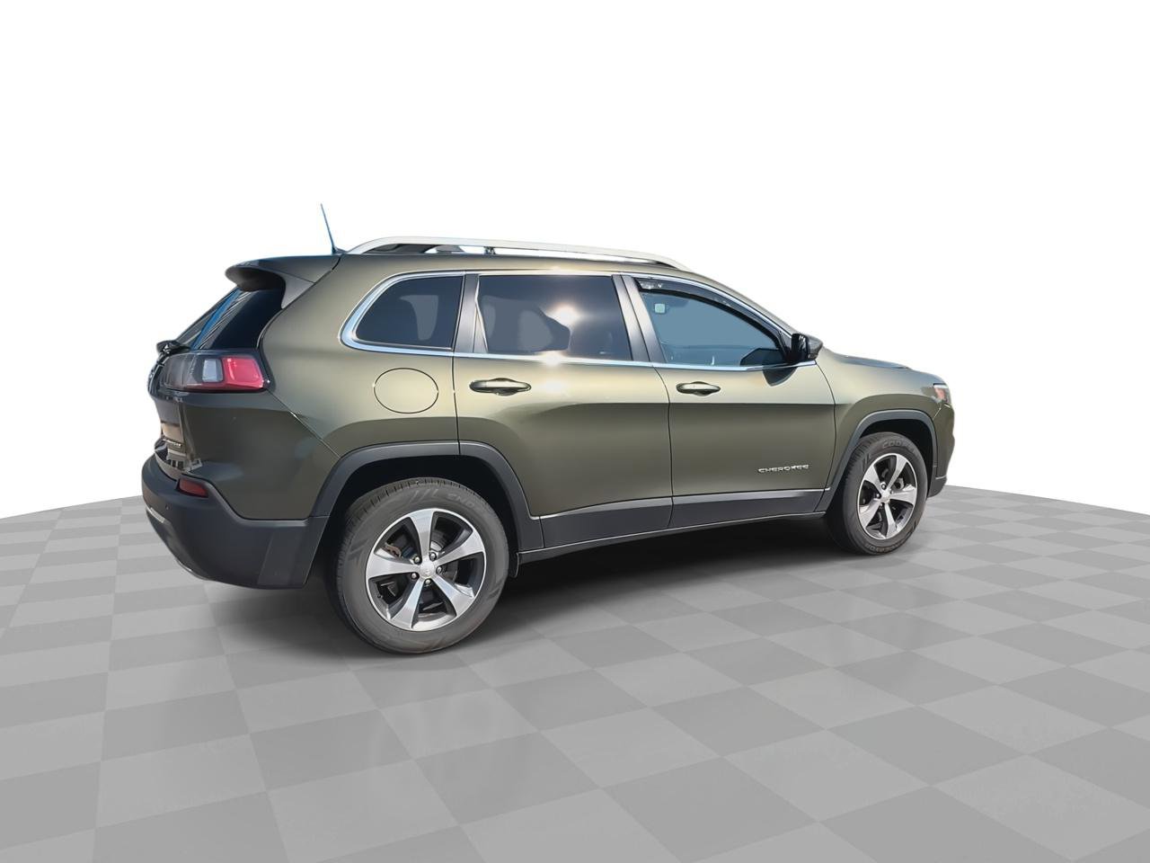 Used 2019 Jeep Cherokee Limited image 9