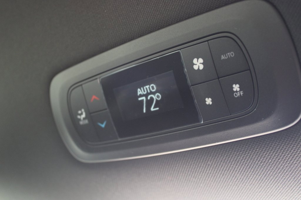New 2026 Chrysler Pacifica Select w/ S Appearance Package image 30