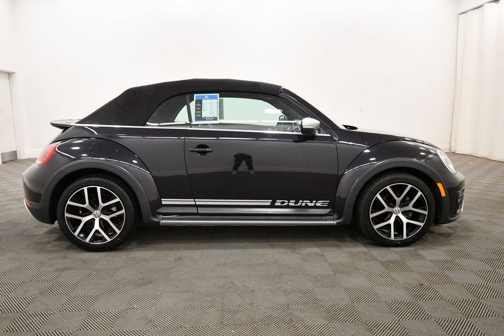 Used 2018 Volkswagen Beetle 2.0T Dune FWD image 9