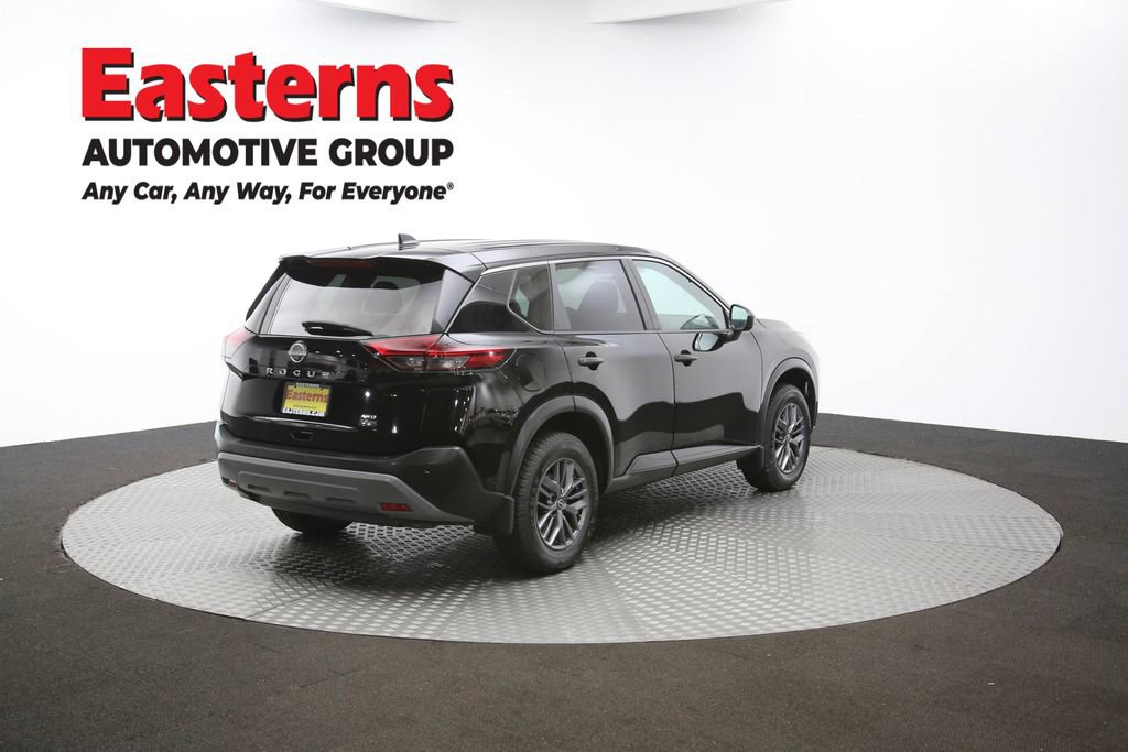 Used 2022 Nissan Rogue S image 37