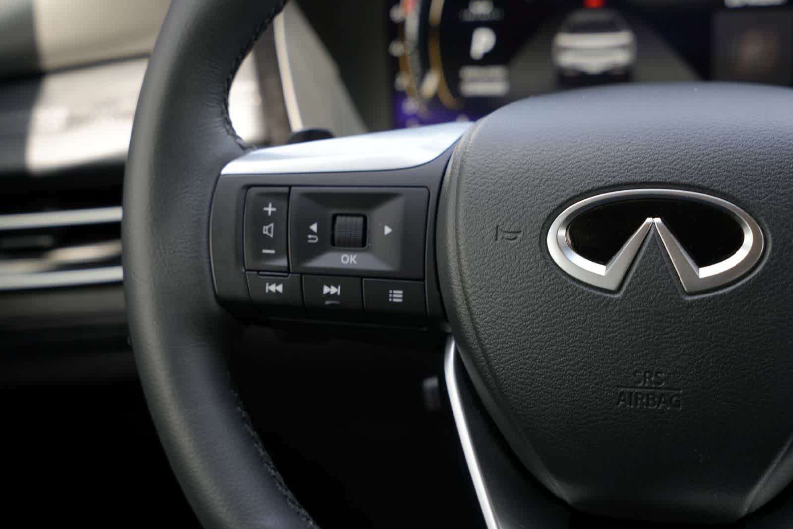 Used 2026 INFINITI QX60 Luxe w/ Family Package FWD image 10