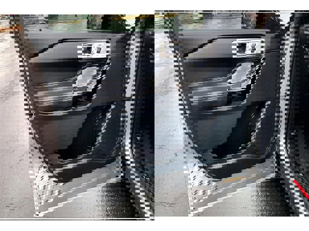 Used 2024 Ford Explorer ST w/ Equipment Group 401A image 25