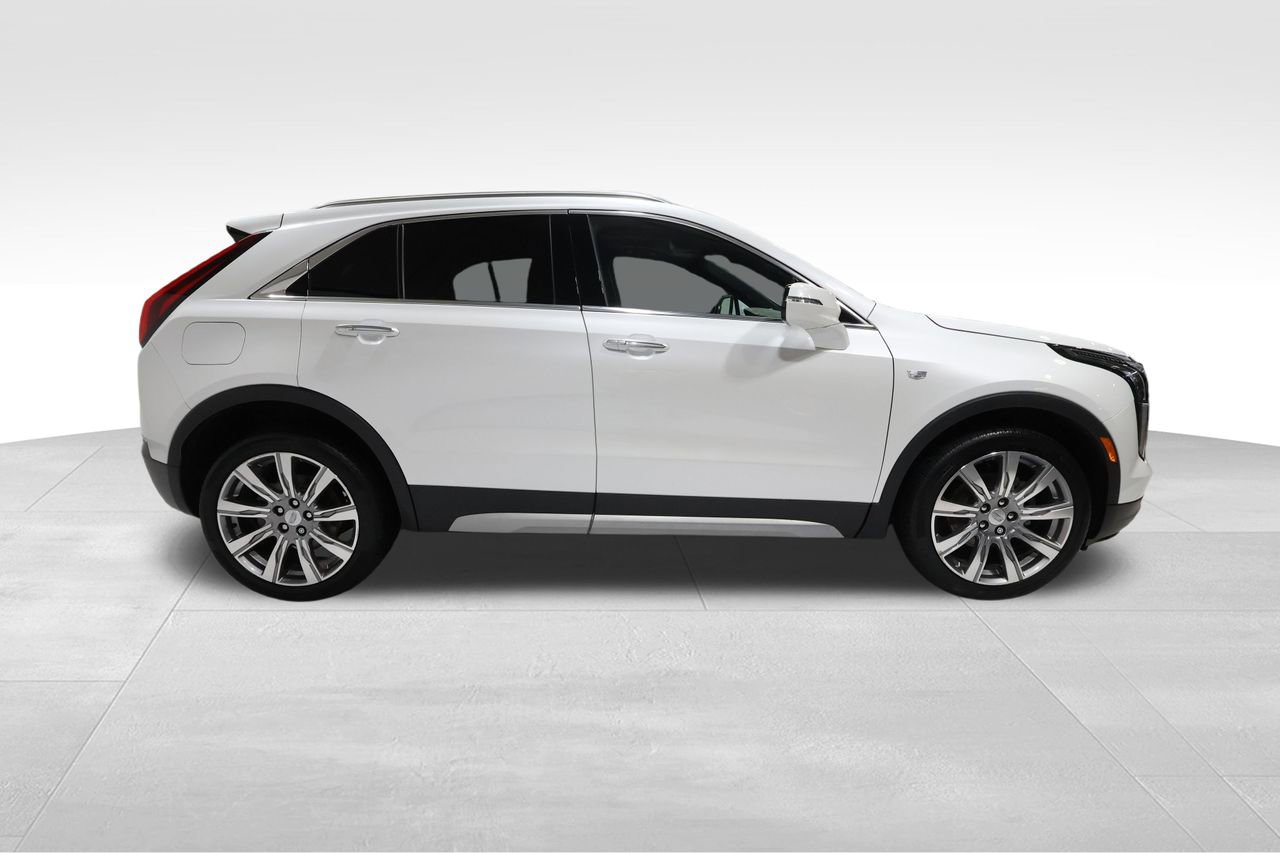 Certified 2023 Cadillac XT4 Premium Luxury w/ Cold Weather Package AWD/4WD image 5