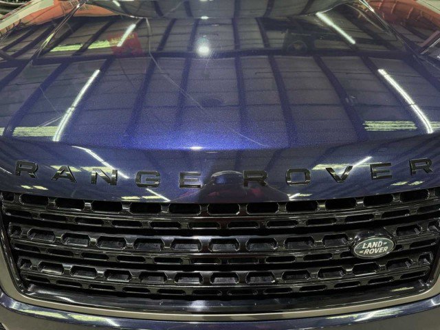 Used 2017 Land Rover Range Rover Autobiography image 12