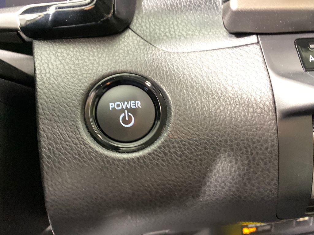 Used 2025 Toyota Camry LE w/ Convenience Package image 20