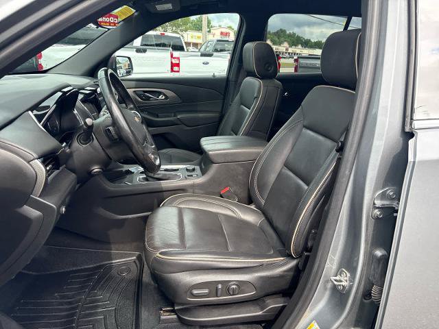 Used 2023 Chevrolet Traverse Premier AWD/4WD image 16