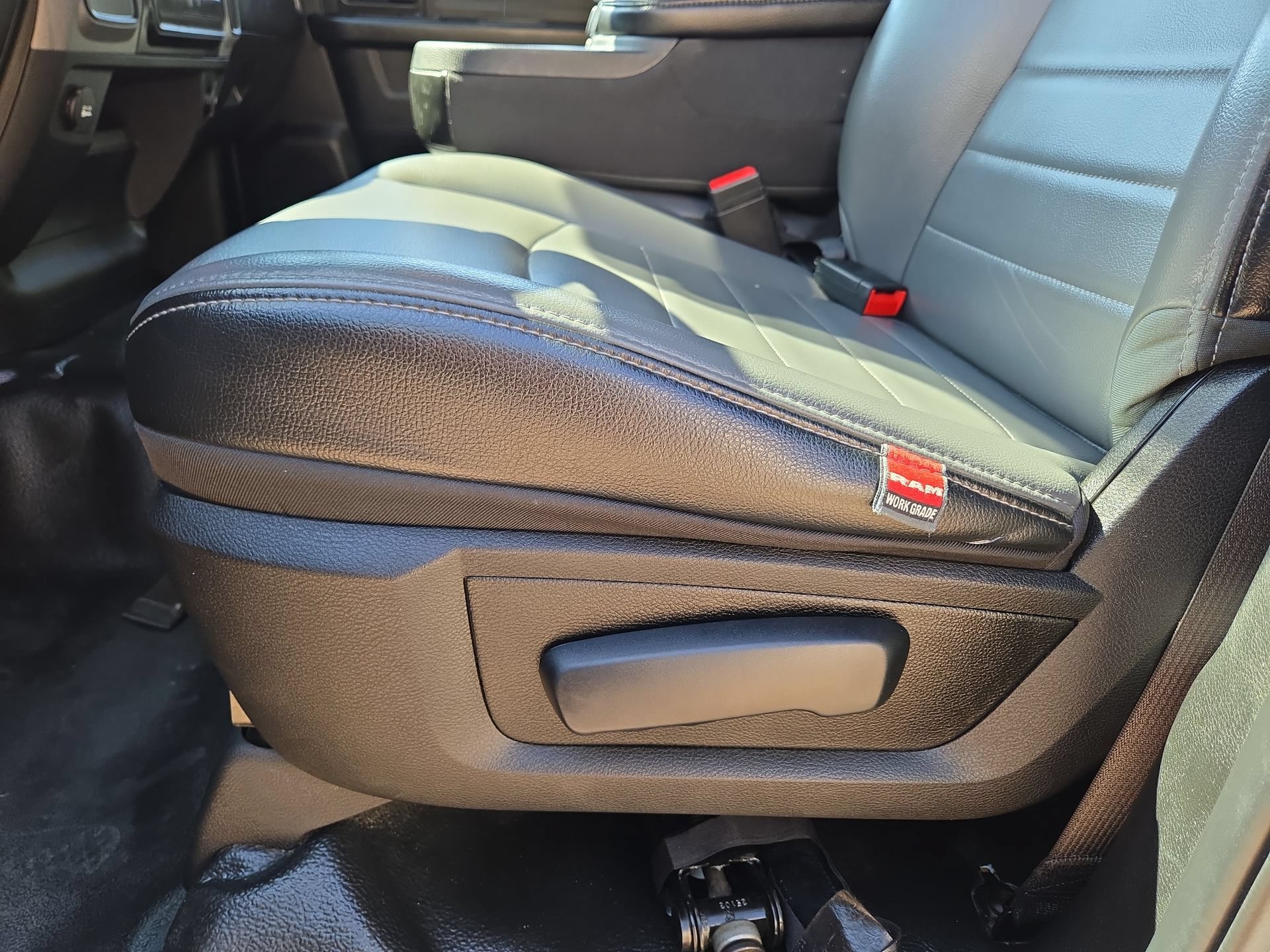 Used 2022 RAM 1500 Tradesman RWD image 17