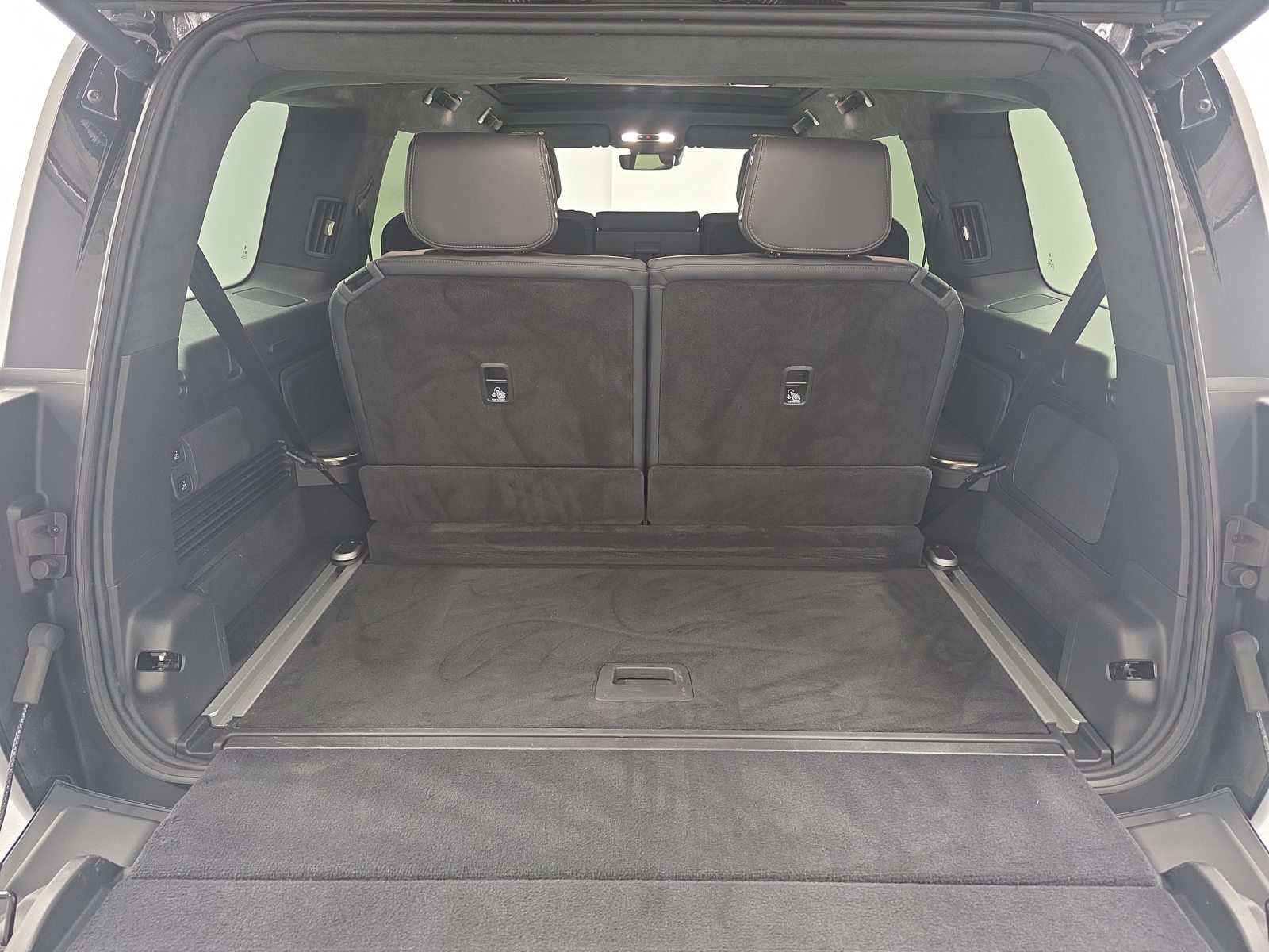Used 2024 Rivian R1S Adventure Quad AWD/4WD image 15