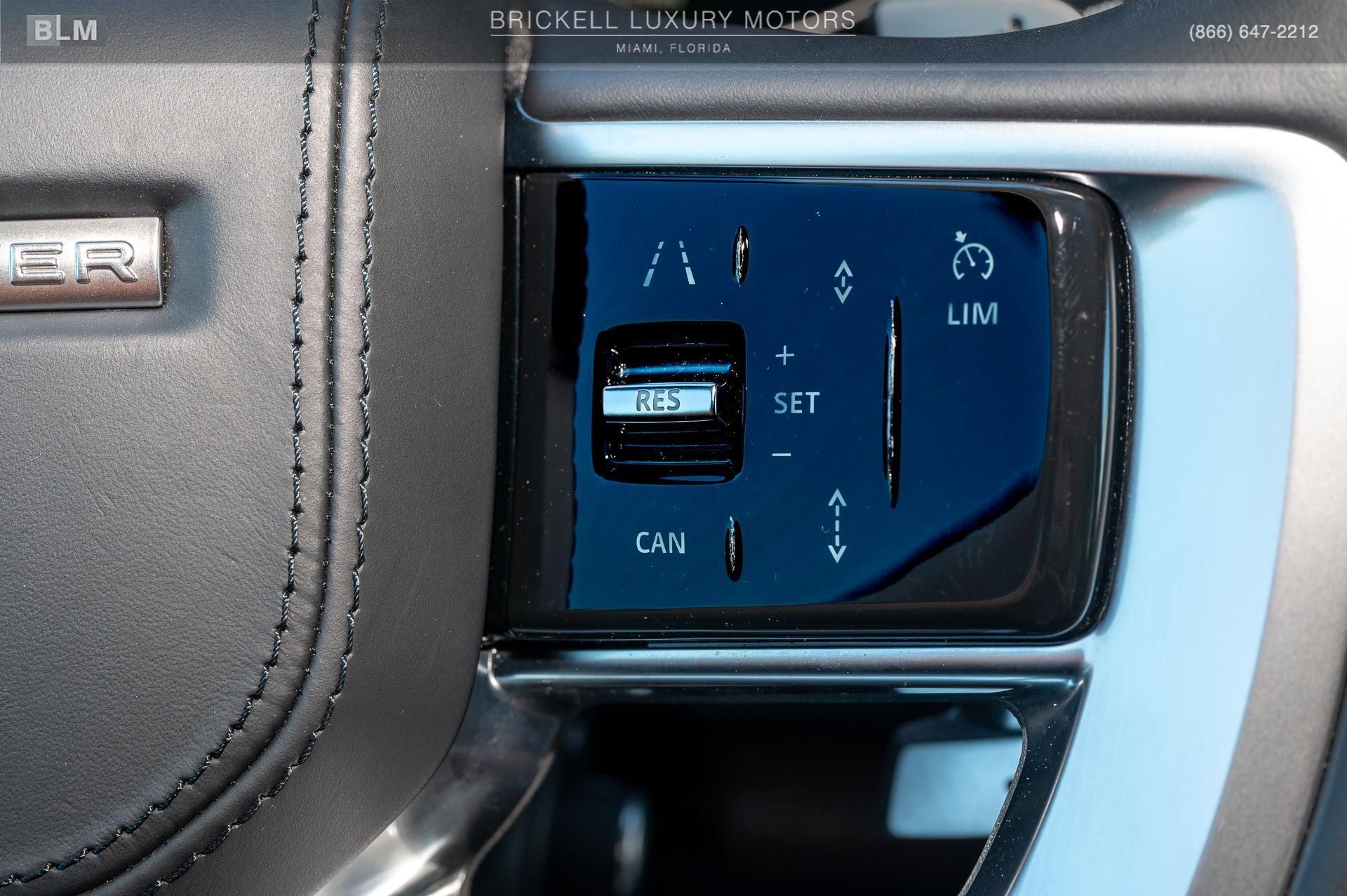 Used 2023 Land Rover Range Rover SE image 34