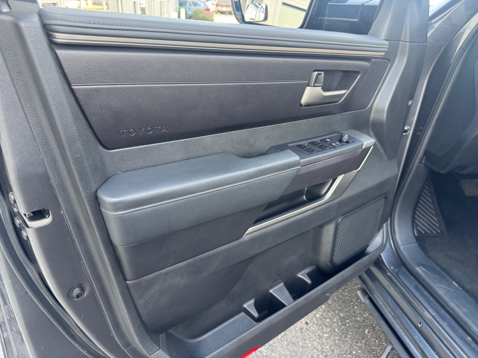 Used 2023 Toyota Tundra SR5 w/ SR5 Convenience Package AWD/4WD image 13
