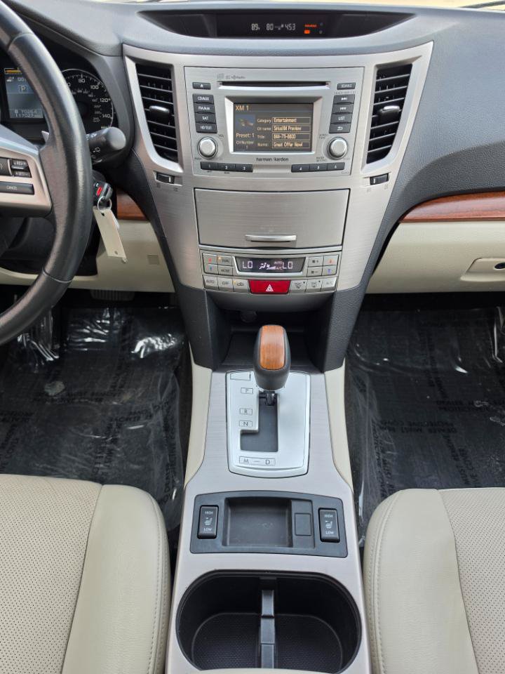 Used 2014 Subaru Outback 2.5i Limited w/ Moonroof Package AWD/4WD image 17