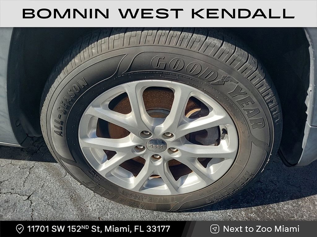 Used 2016 Jeep Cherokee Latitude w/ Trailer Tow Group image 6