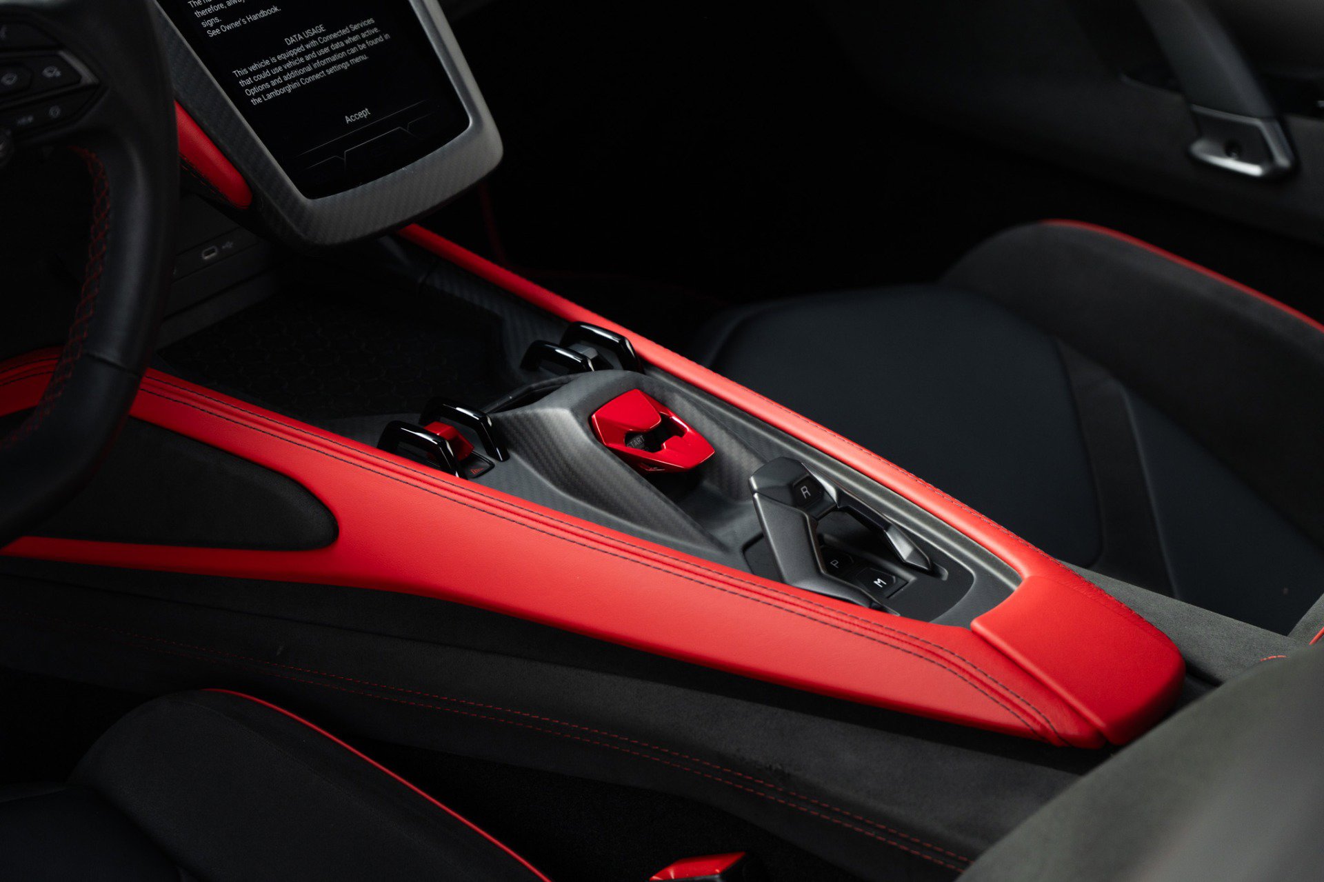 Used 2024 Lamborghini Revuelto image 21