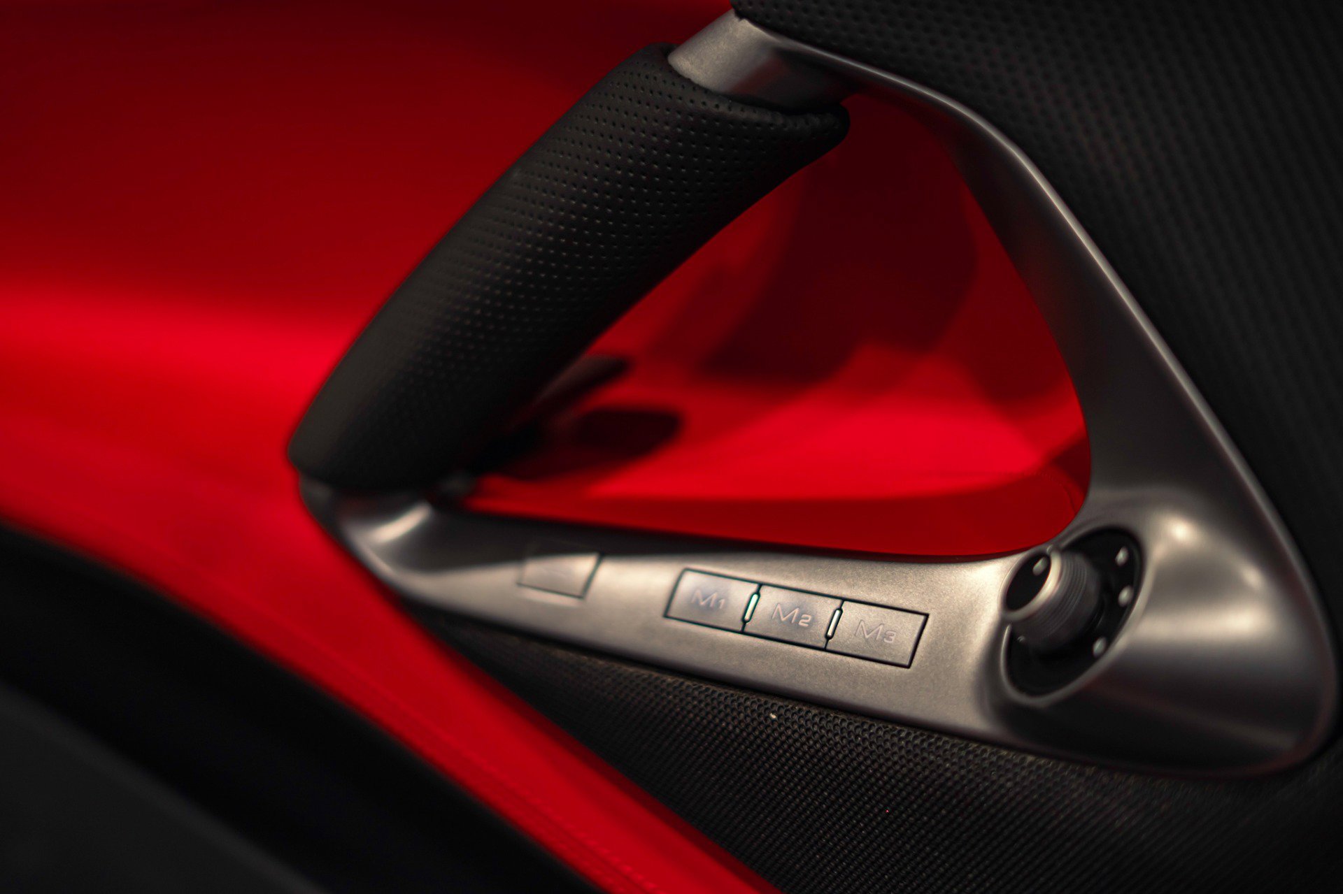 Used 2020 Ferrari 812 Superfast RWD image 47