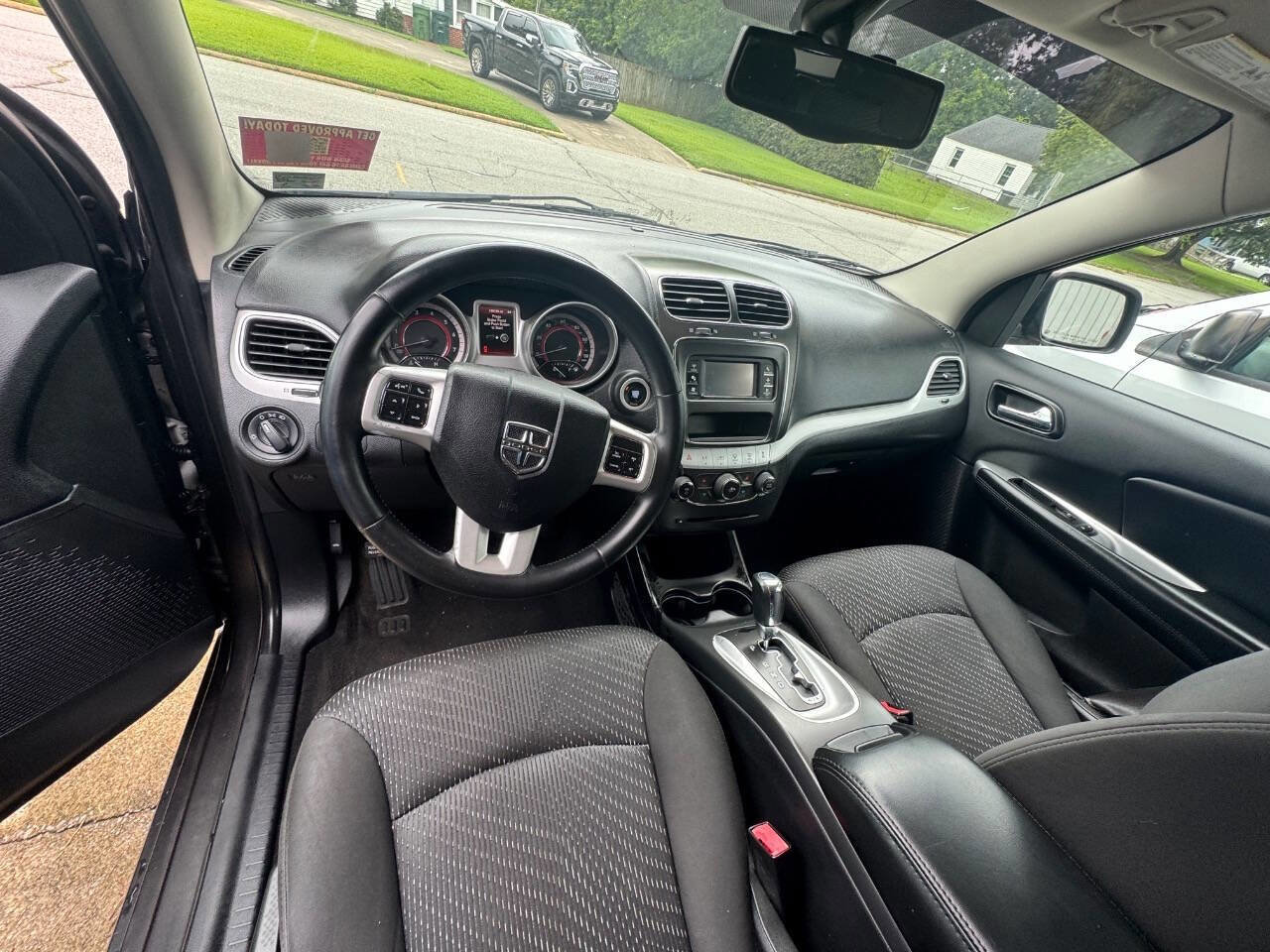 Used 2016 Dodge Journey SE w/ Flexible Seating Group FWD image 11