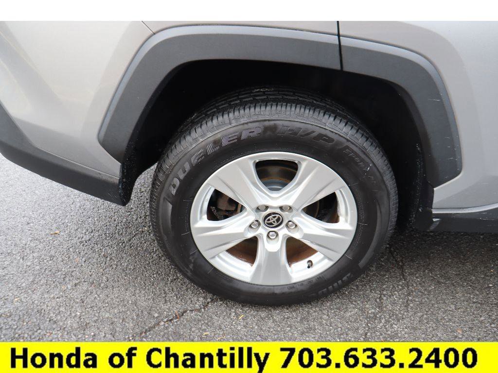 Used 2021 Toyota RAV4 XLE image 27