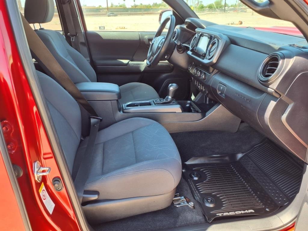 Used 2019 Toyota Tacoma TRD Sport image 15