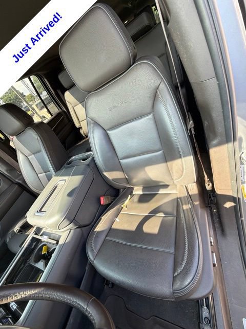 Used 2022 GMC Yukon XL Denali AWD/4WD image 26