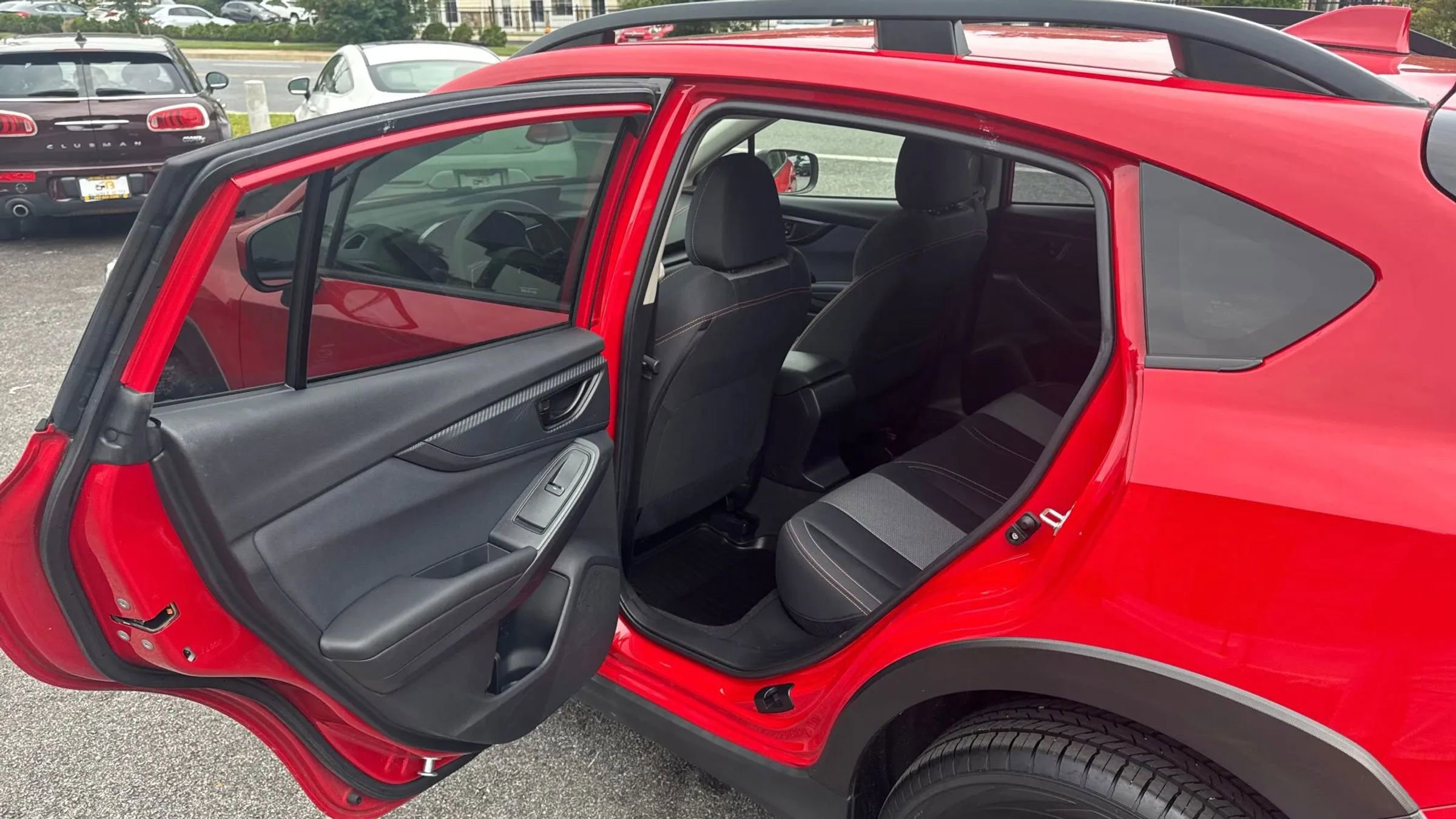 Used 2022 Subaru Crosstrek 2.0i Premium w/ Moonroof Package image 10