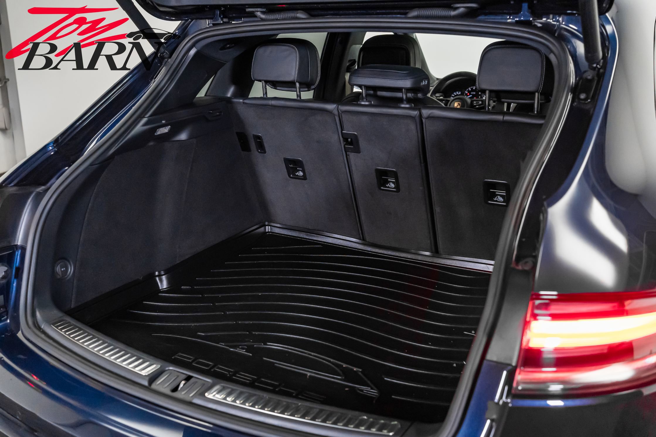 Used 2023 Porsche Macan GTS image 48