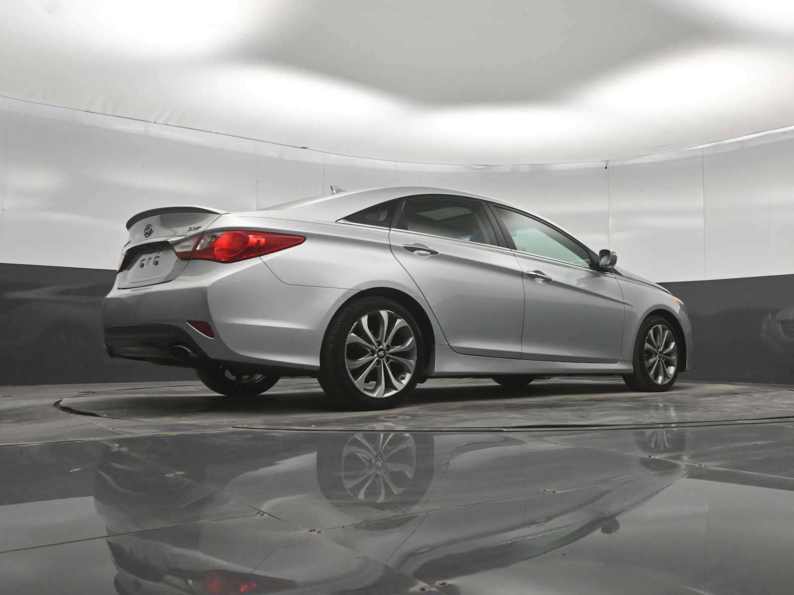 Used 2014 Hyundai Sonata SE w/ Premium Package 03 FWD image 40