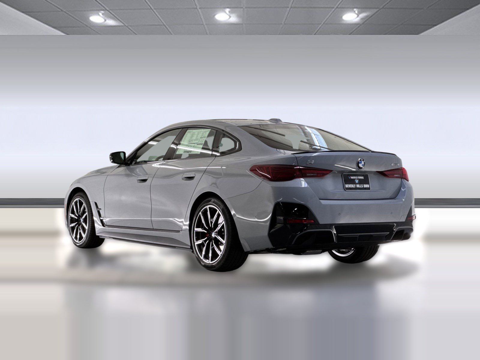 New 2026 BMW i4 eDrive40 w/ M Sport Package RWD image 3