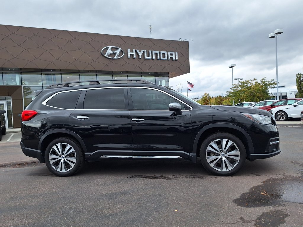 Used 2019 Subaru Ascent Touring AWD/4WD image 2