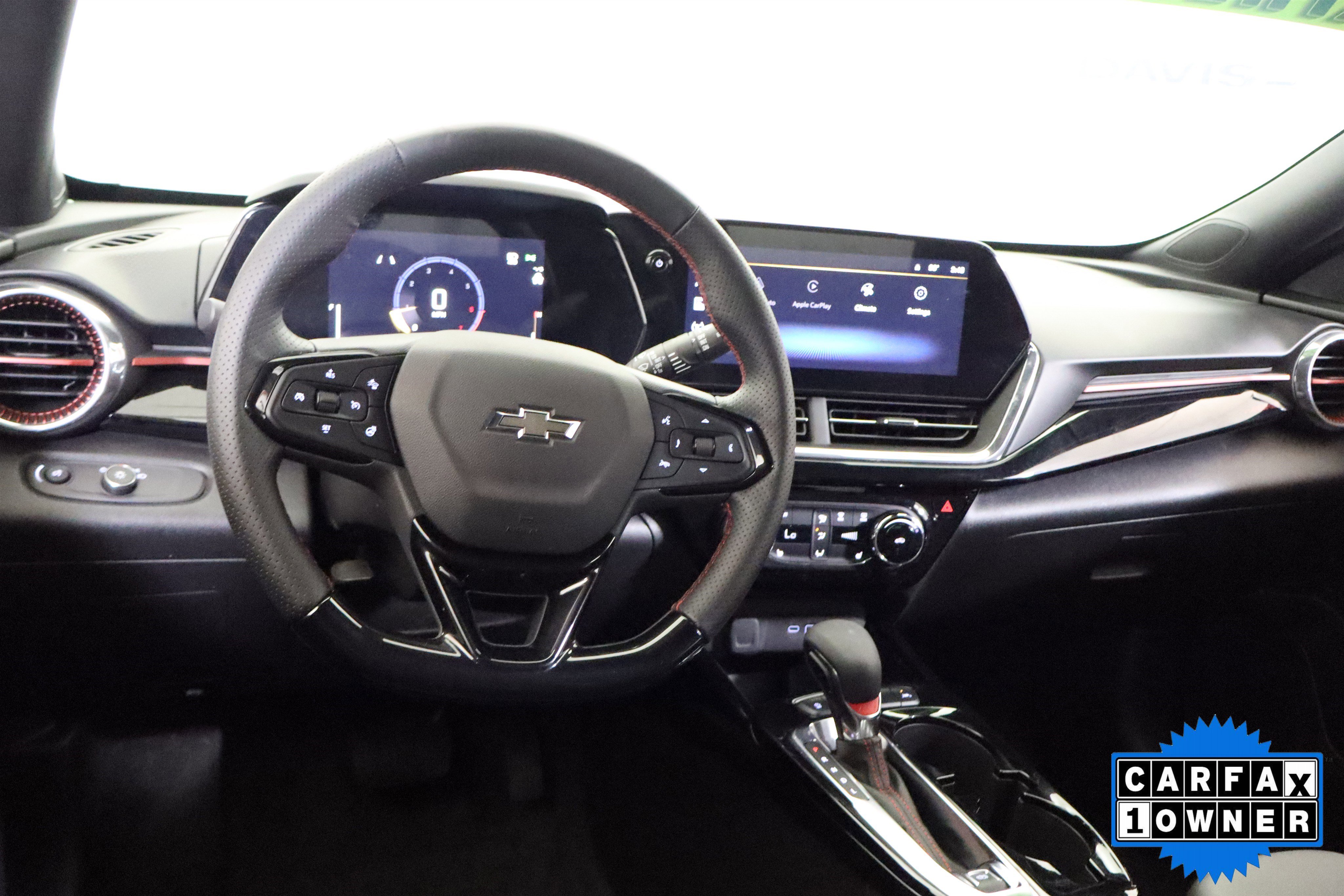 Used 2025 Chevrolet Trax RS w/ Driver Confidence Package FWD image 16