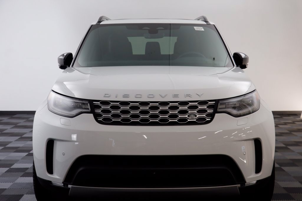New 2025 Land Rover Discovery S AWD/4WD image 23