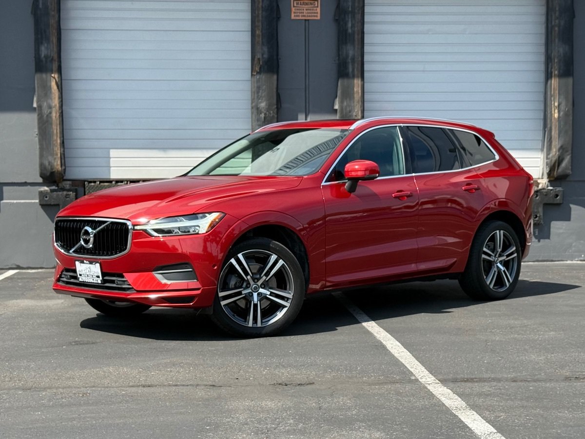 Used 2019 Volvo XC60 T5 Momentum w/ Premium Package AWD/4WD image 9