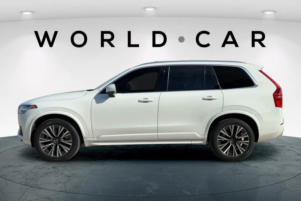 Used 2022 Volvo XC90 T5 Momentum image 4