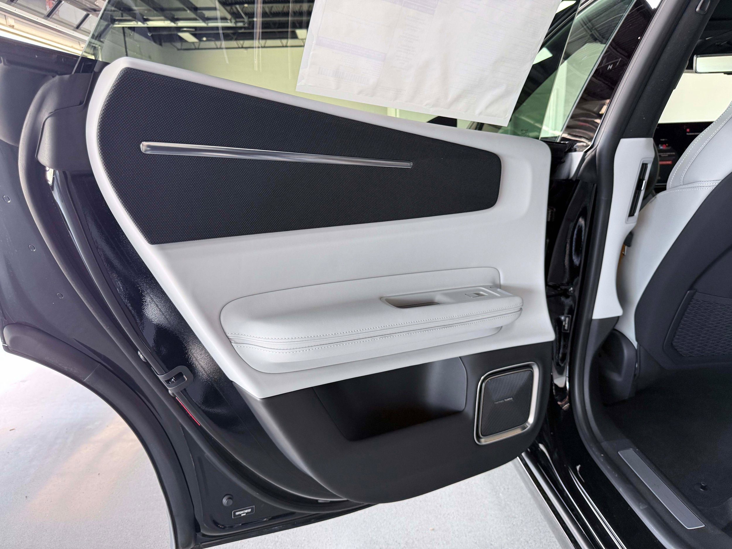 New 2026 Polestar Polestar 4 w/ Performance Pack AWD/4WD image 15