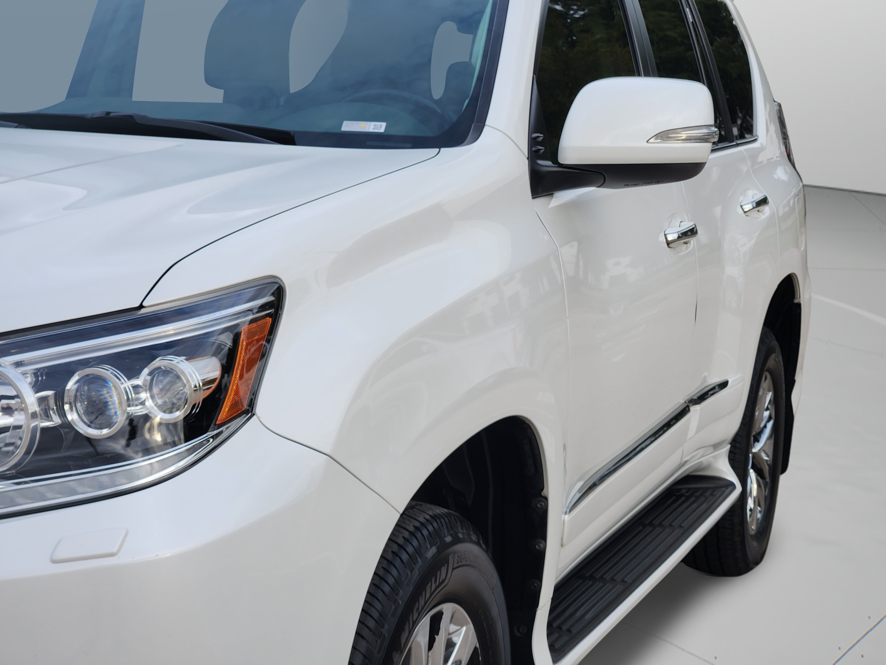 Used 2019 Lexus GX 460 Premium w/ Premium Package AWD/4WD image 32