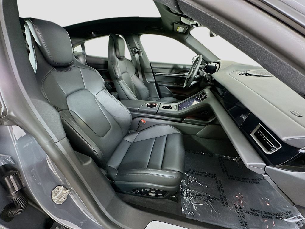 New 2025 Porsche Taycan image 30