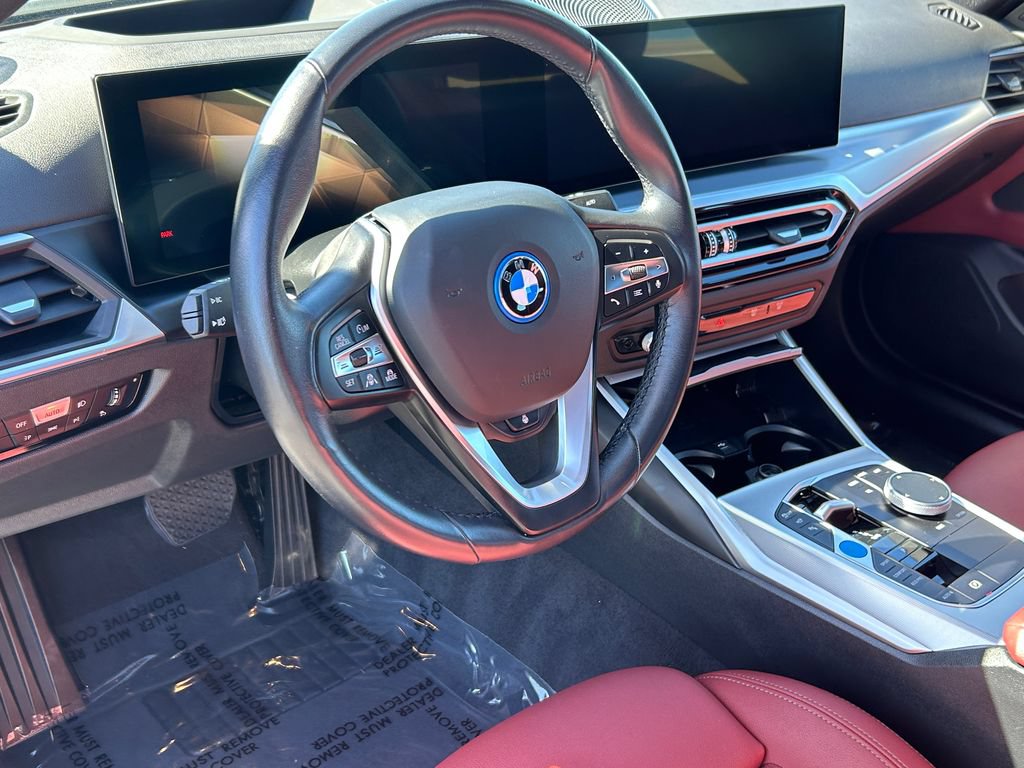 Used 2023 BMW i4 eDrive35 RWD image 13