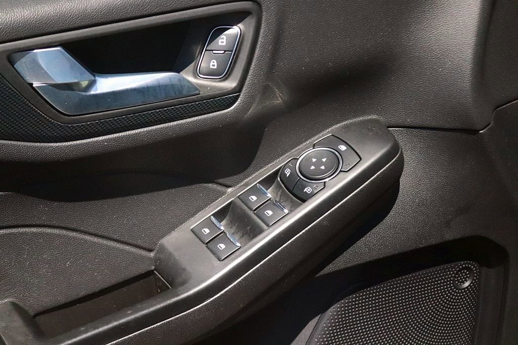 Used 2025 Ford Escape ST-Line AWD/4WD image 11