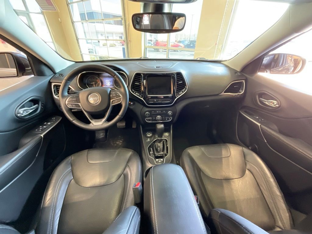 Used 2019 Jeep Cherokee Limited image 9