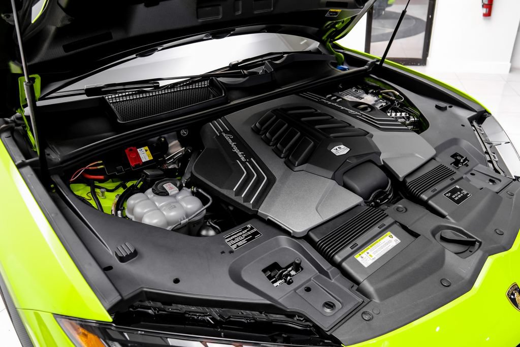 Used 2023 Lamborghini Urus Performante AWD/4WD image 67