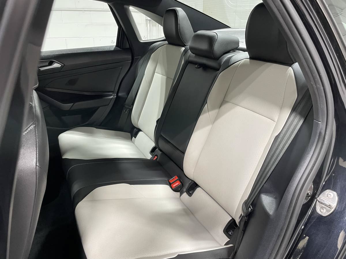 Used 2020 Volkswagen Jetta R-Line FWD image 16