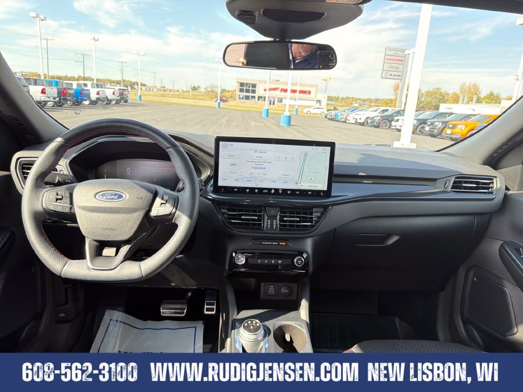 Used 2024 Ford Escape ST-Line w/ Tech Pack #1 AWD/4WD image 12