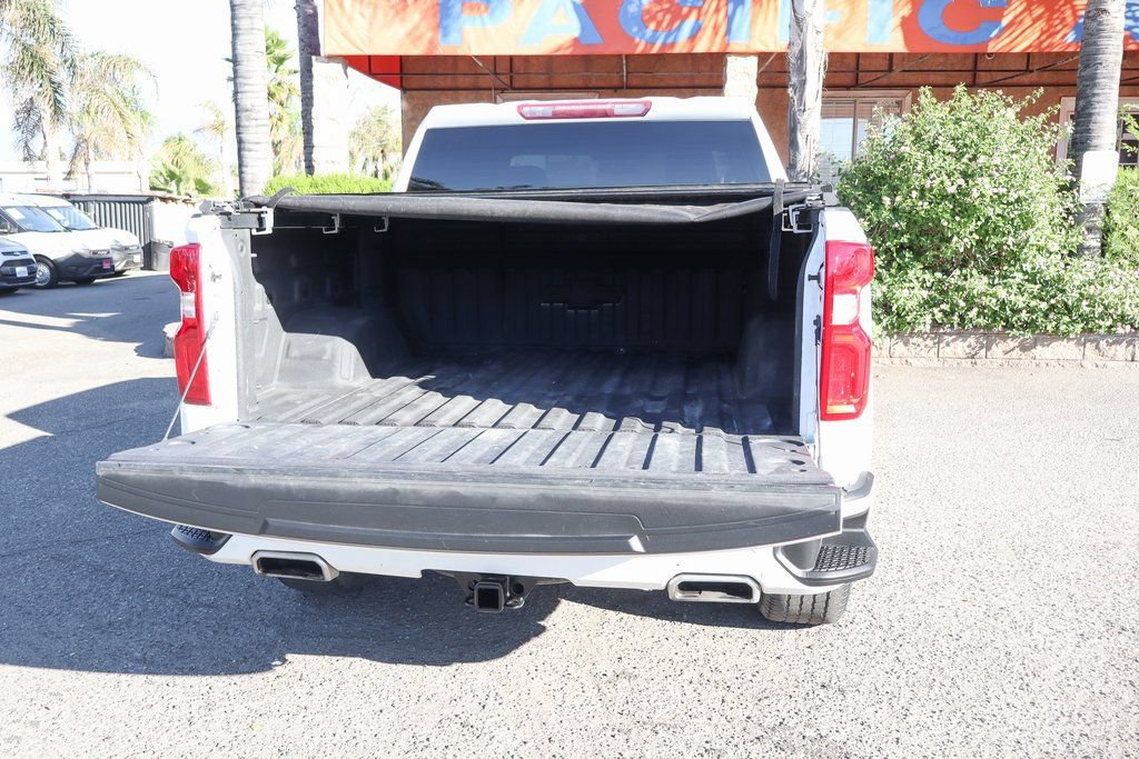 Used 2022 Chevrolet Silverado 1500 RST AWD/4WD image 9