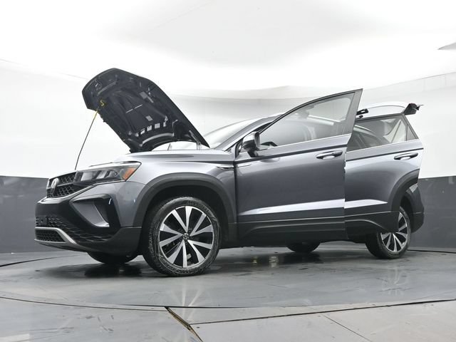 Used 2022 Volkswagen Taos SE FWD image 43