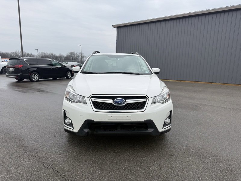 Used 2017 Subaru Crosstrek 2.0i Limited image 2