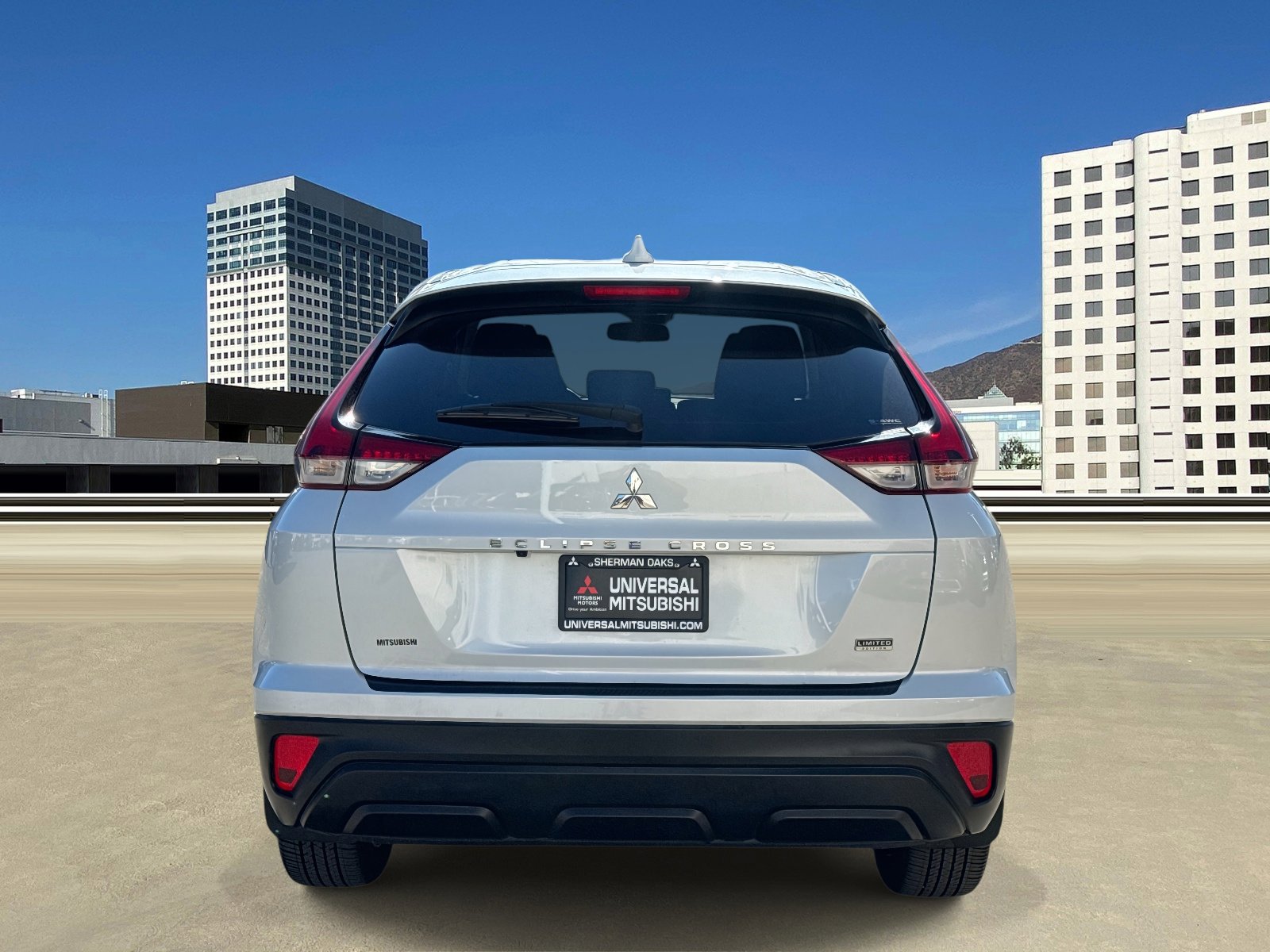 Used 2024 Mitsubishi Eclipse Cross LE image 4