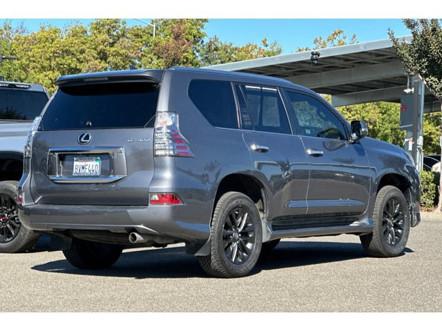 Certified 2021 Lexus GX 460 Premium w/ Premium Plus Package AWD/4WD image 4