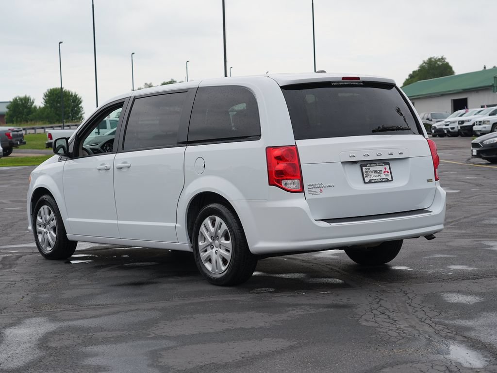 Used 2018 Dodge Grand Caravan SE w/ UConnect Hands-Free Group FWD image 5