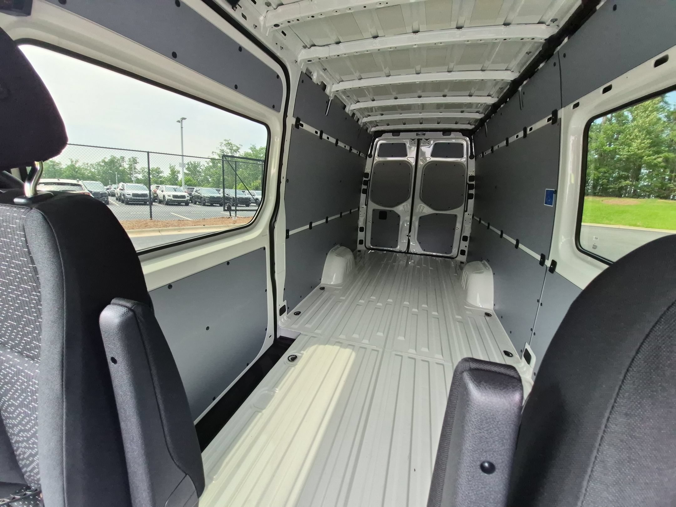 New 2026 Mercedes-Benz Sprinter 2500 image 29