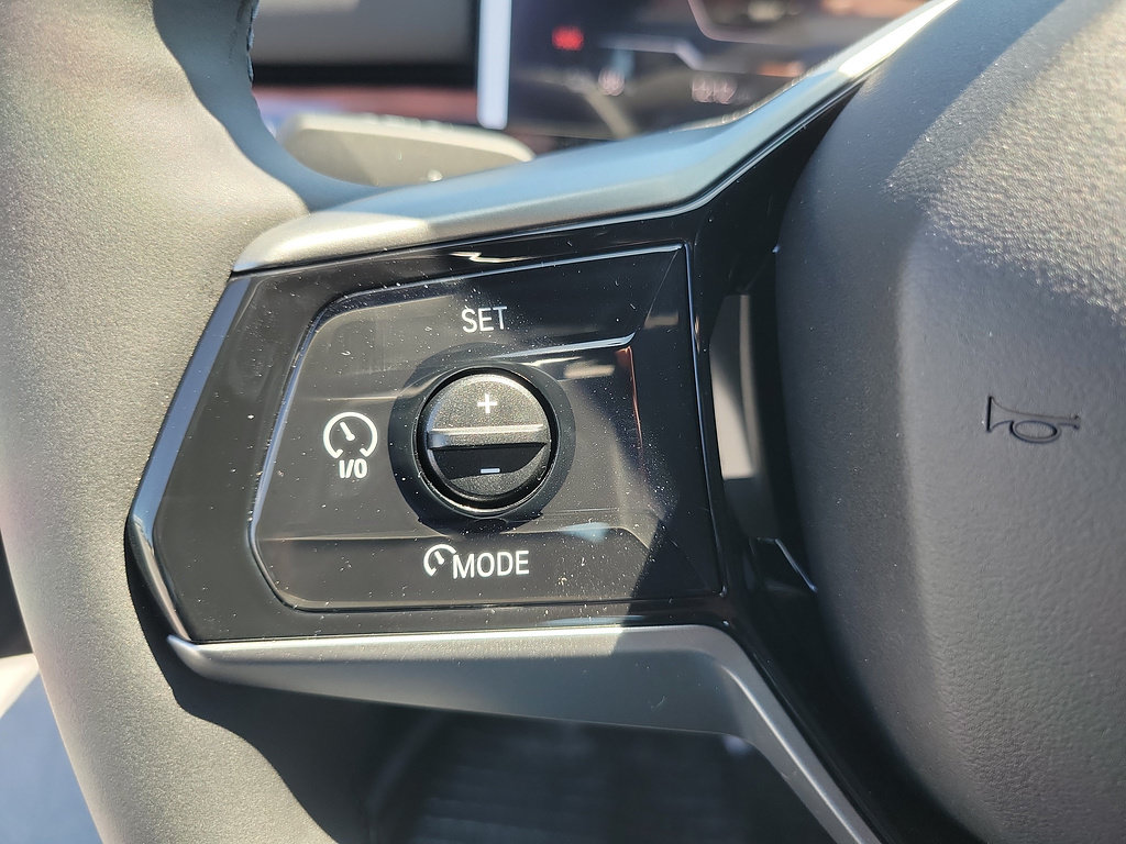 New 2026 BMW i5 eDrive40 w/ Convenience Package RWD image 27