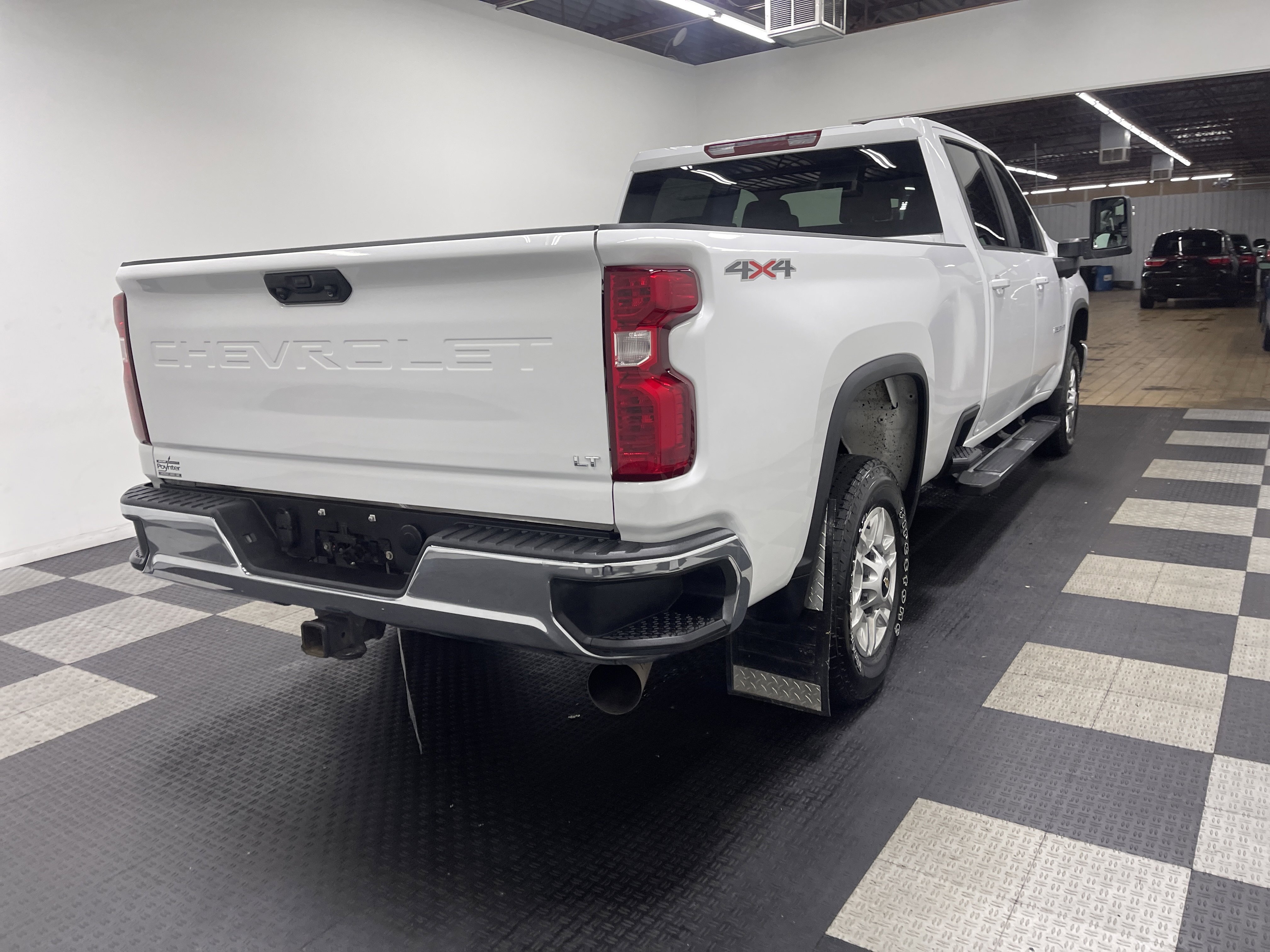 Used 2024 Chevrolet Silverado 2500 LT image 5